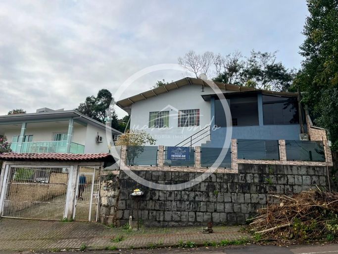 Casa Ã  Venda no Bairro Cristo Rei  Francisco BeltrÃ£o/PR