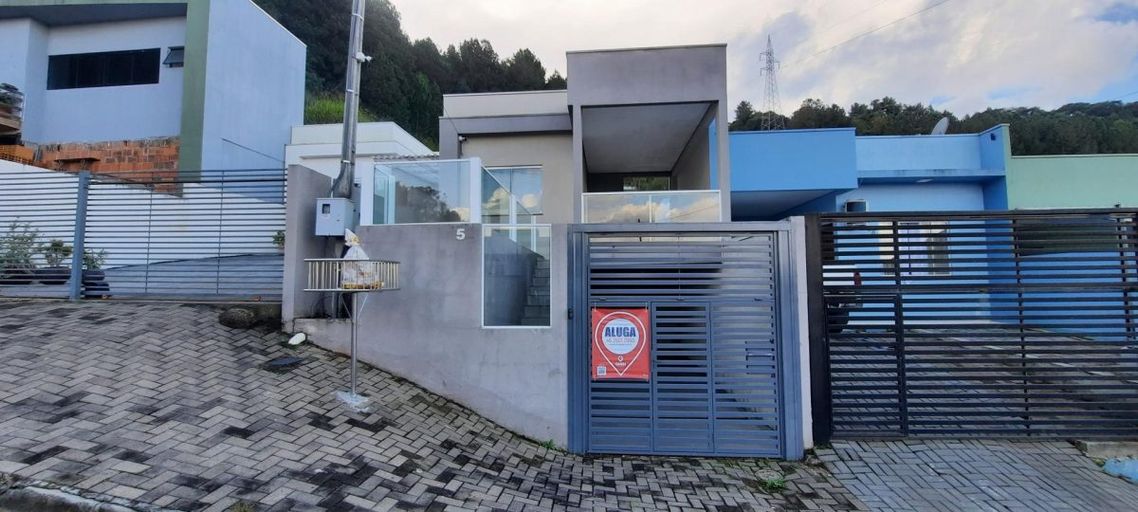 Casa com 3 dormitórios para locação, Sadia, FRANCISCO BELTRAO - PR | Núcleo Imobiliário de Francisco Beltrão PR