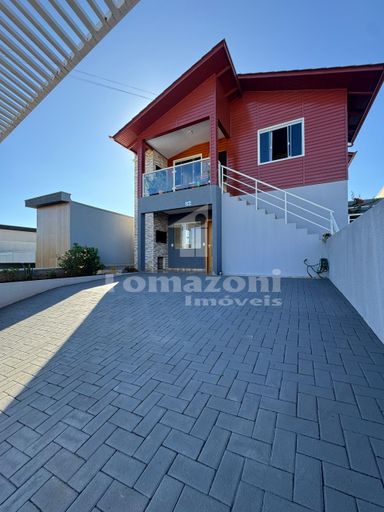 Oportunidade de Investimento: Duas Casas em Uma SÃ³ EdificaÃ§Ã£o! - Oportunidade de Investimento: Duas Casas em Uma Só Edificação!